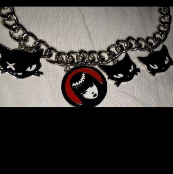 EMILY THE STRANGE BOWLER PURSE & Emily the strange kitty posse chain necklace - Picture 5 of 5